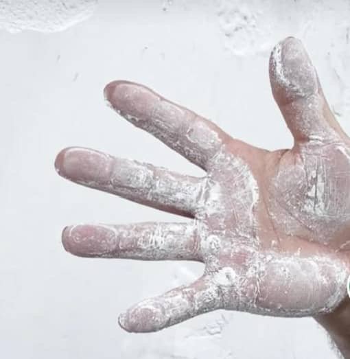 Powdering in skim coat